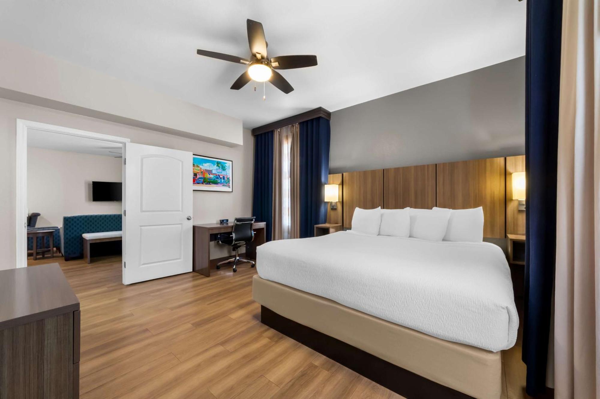 Western Motel 3*